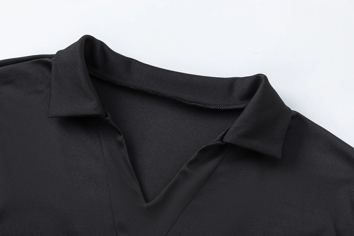 A set designed with a smooth long‑sleeved top